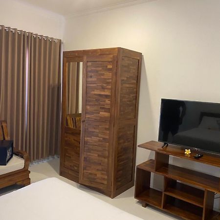 סמיניאק Manis Guest House מראה חיצוני תמונה