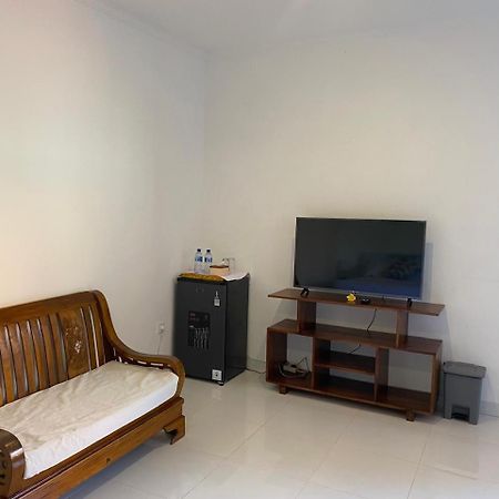 סמיניאק Manis Guest House מראה חיצוני תמונה