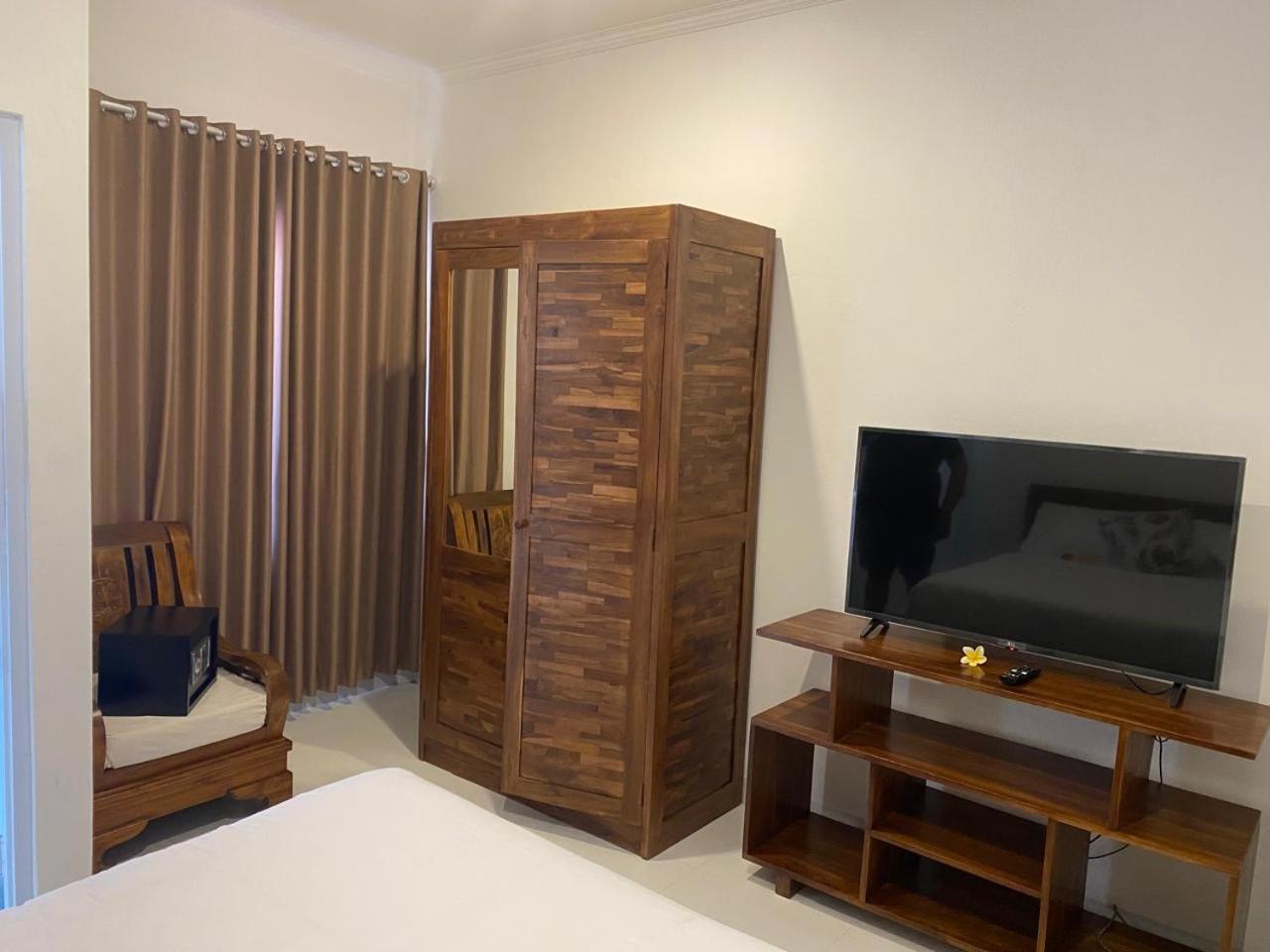 סמיניאק Manis Guest House מראה חיצוני תמונה