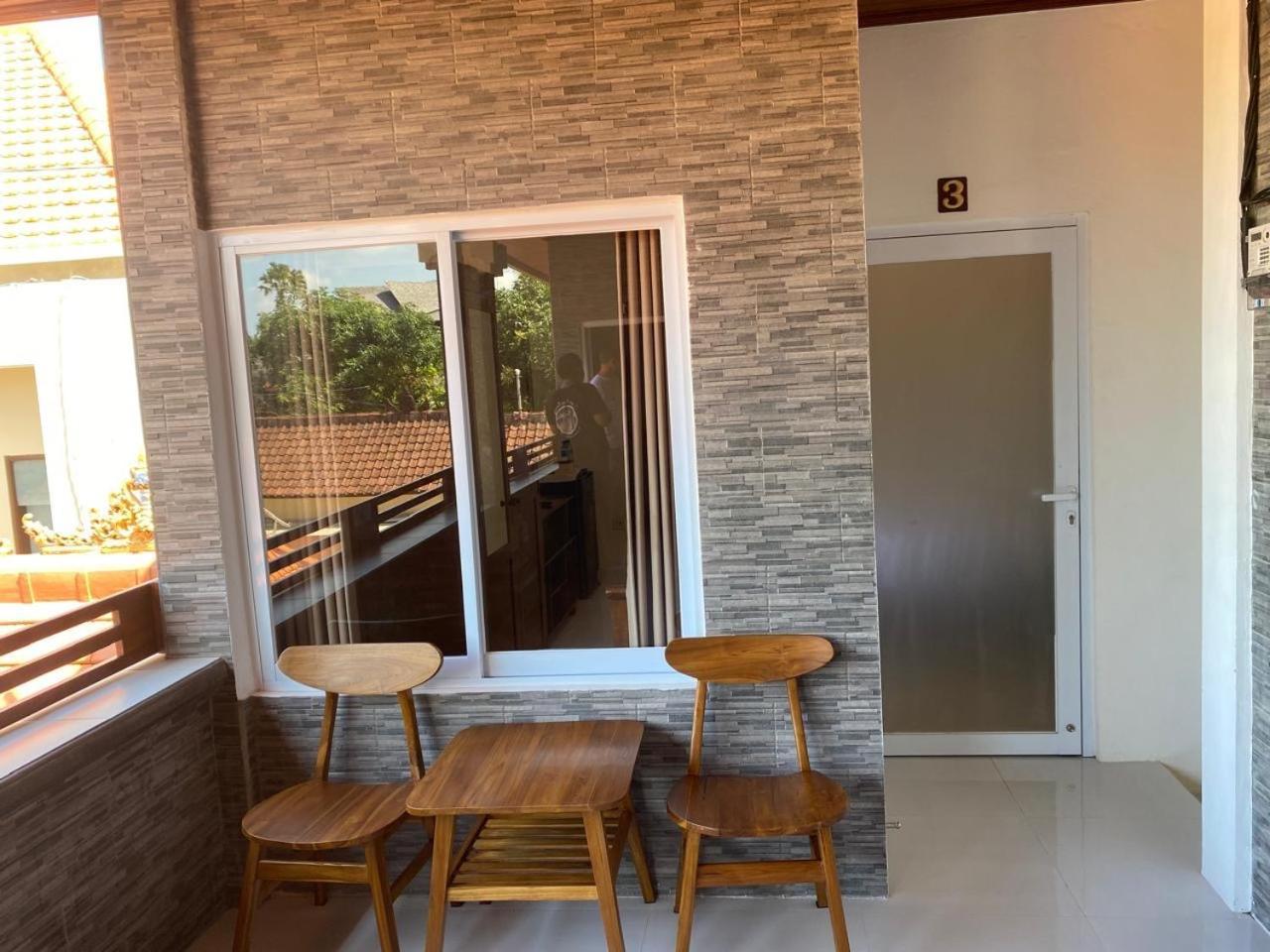 סמיניאק Manis Guest House מראה חיצוני תמונה